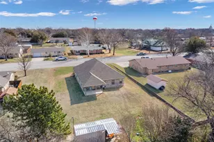 1021 N Maple St, Muenster, TX 76252 - Photo 23
