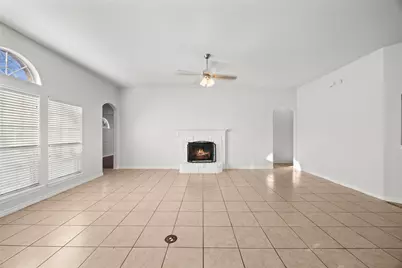 2217 Trickling Creek Drive, Garland, TX 75041 - Photo 9