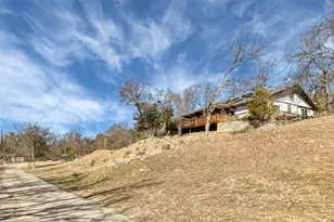 920 E Lake Dr, Weatherford, TX 76087 - Photo 5