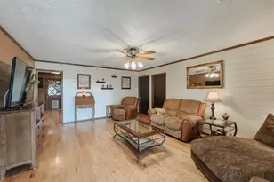 241 Peach Tree Rd, Mabank, TX 75156 - Photo 13