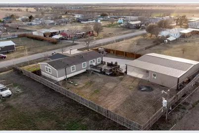 819 Hoss Road, Sanger, TX 76266 - Photo 37