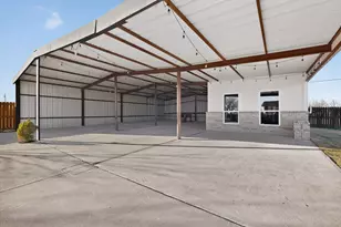 819 Hoss Rd, Sanger, TX 76266 - Photo 25