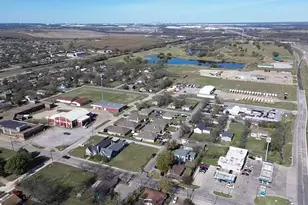 417 E 5th St, Ferris, TX 75125 - Photo 1