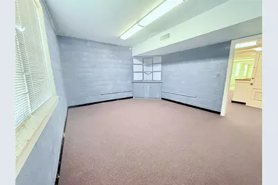 213 N Burnett Avenue, Denison, TX 75020 - Photo 5