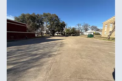 213 N Burnett Avenue, Denison, TX 75020 - Photo 15