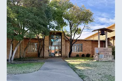 213 N Burnett Avenue, Denison, TX 75020 - Photo 1