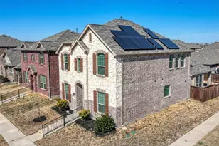 2301 Pyrite Dr, Little Elm, TX 76227 - Photo 3