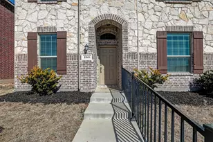 2301 Pyrite Dr, Little Elm, TX 76227 - Photo 5