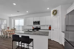 2301 Pyrite Dr, Savannah, TX 76227 - Photo 9