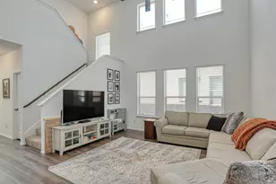 2301 Pyrite Dr, Little Elm, TX 76227 - Photo 9