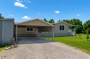 400 Avenue D, Point, TX 75472 - Photo 13