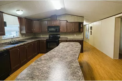 400 Avenue D, Point, TX 75472 - Photo 5