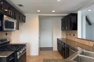 1734 Sterling Ln, Lewisville, TX 75067 - Photo 7