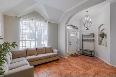 124 Stonecreek Drive, Irving, TX 75063 - Photo 3