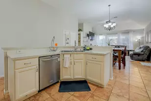 124 Stonecreek Dr, Irving, TX 75063 - Photo 7