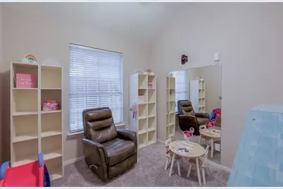 124 Stonecreek Drive, Irving, TX 75063 - Photo 21