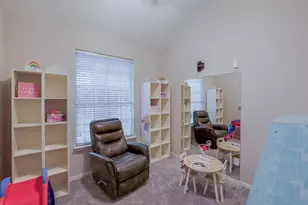 124 Stonecreek Dr, Irving, TX 75063 - Photo 21