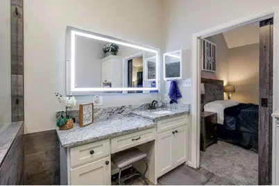 124 Stonecreek Drive, Irving, TX 75063 - Photo 19