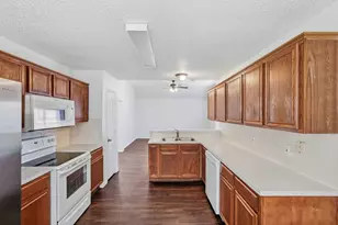 736 Trees Dr, Cedar Hill, TX 75104 - Photo 9