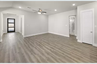 8725 Acorn Avenue, Justin, TX 76247 - Photo 9