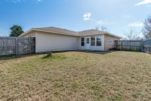 1611 Cedar Bluff Ln, Dallas, TX 75253 - Photo 23