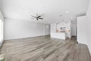 5653 Woodlands Dr, The Colony, TX 75056 - Photo 13