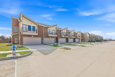 5653 Woodlands Drive, The Colony, TX 75056 - Photo 3