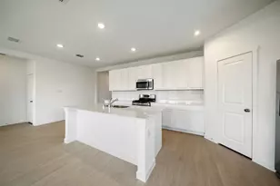 337 Sedalia Trl, Justin, TX 76247 - Photo 5