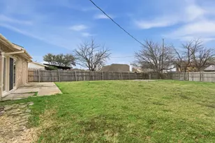 825 W Embercrest Dr, Arlington, TX 76017 - Photo 31