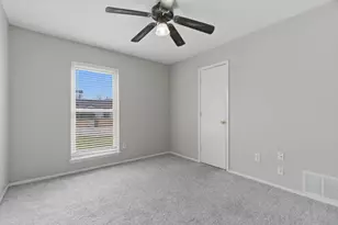 825 W Embercrest Dr, Arlington, TX 76017 - Photo 21