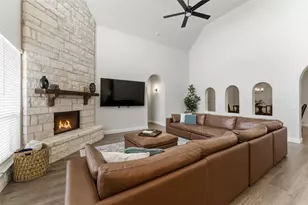 12504 Panther Creek Dr, Godley, TX 76044 - Photo 7