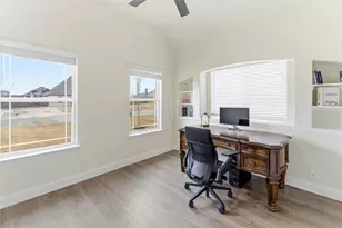 12504 Panther Creek Dr, Godley, TX 76044 - Photo 19