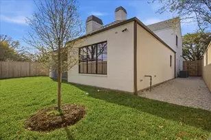 6804 Santa Maria Ln, Dallas, TX 75214 - Photo 39