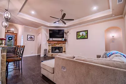 1009 Sky Court, Weatherford, TX 76085 - Photo 7