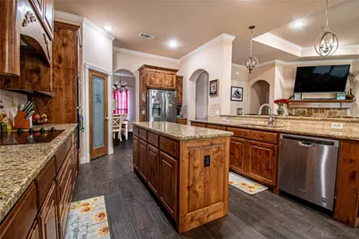 1009 Sky Court, Weatherford, TX 76085 - Photo 11