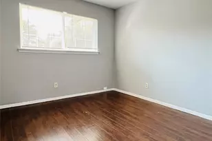 3033 Mccarthy St, Irving, TX 75062 - Photo 11