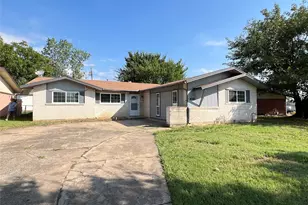 3033 Mccarthy St, Irving, TX 75062 - Photo 1