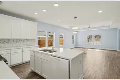 1317 E Tucker Street, Fort Worth, TX 76104 - Photo 9