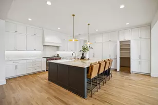 9514 Still Crk Ln, Dallas, TX 75238 - Photo 11