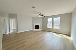 1020 Cheyenne Dr, Aubrey, TX 76227 - Photo 3