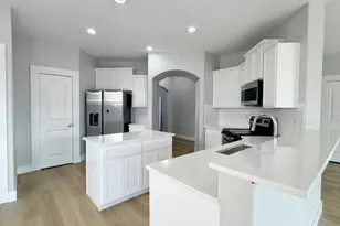 1020 Cheyenne Dr, Aubrey, TX 76227 - Photo 7