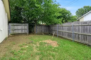 3825 Old Faithful Ct, Irving, TX 75062 - Photo 33