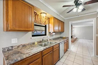 4011 Mountain Vista Drive, Granbury, TX 76048 - Photo 9