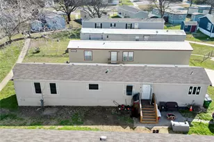 5024 Buffalo Ct S, Fort Worth, TX 76119 - Photo 5