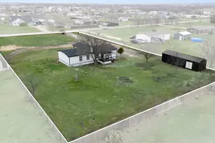 3633 County Rd 911, Joshua, TX 76058 - Photo 9