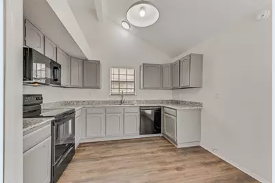 1362 Southridge Drive, Lancaster, TX 75146 - Photo 9