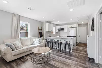 2637 Pine Street, Dallas, TX 75215 - Photo 3