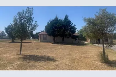 5825 State Highway 160, Whitewright, TX 75491 - Photo 21