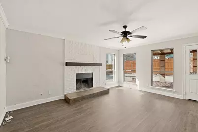 5204 Sherburne Drive, Arlington, TX 76018 - Photo 5