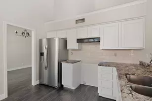 5204 Sherburne Dr, Arlington, TX 76018 - Photo 9